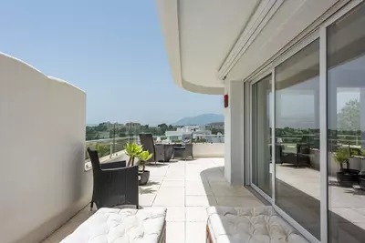 Middle Floor Apartment in Guadalmina Alta