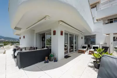 Middle Floor Apartment in Guadalmina Alta