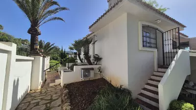 Detached Villa in Elviria