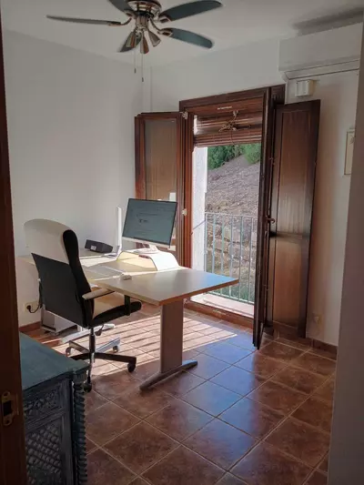 Townhouse in El Paraiso