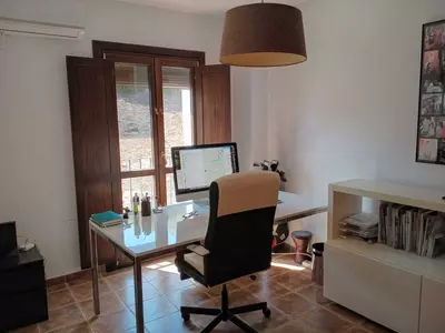 Townhouse in El Paraiso