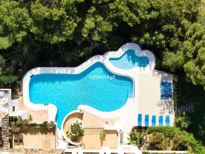 Middle Floor Apartment in Benahavís