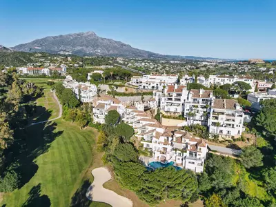 Middle Floor Apartment in Benahavís