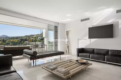 Middle Floor Apartment in Benahavís