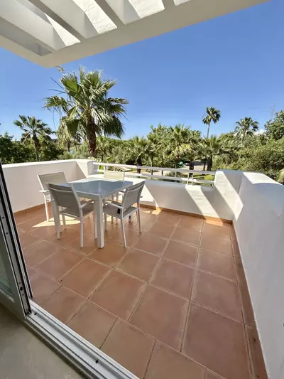 Middle Floor Apartment in Estepona