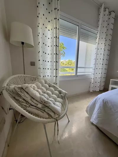 Middle Floor Apartment in Estepona