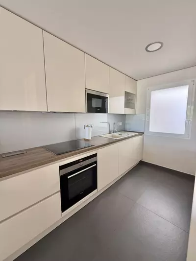 Middle Floor Apartment in Estepona