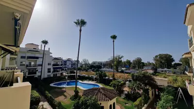 Middle Floor Apartment in Nueva Andalucía