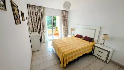 Ground Floor Apartment in Benahavís