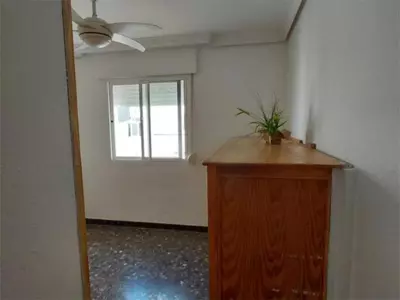 Middle Floor Apartment in Estepona