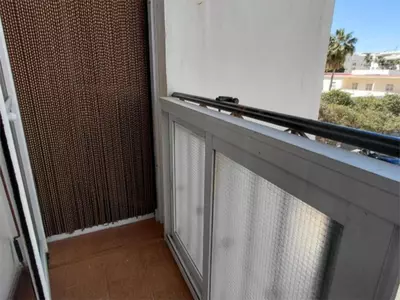 Middle Floor Apartment in Estepona