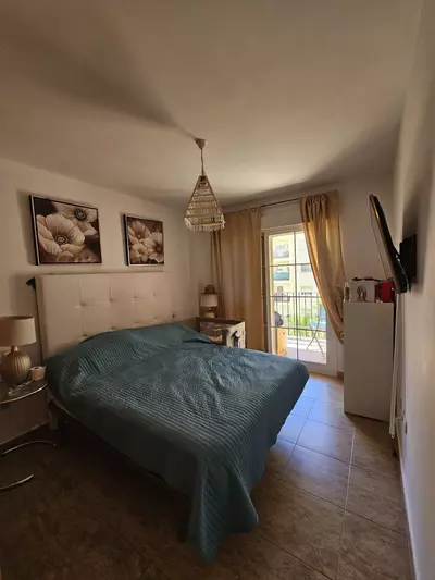Middle Floor Apartment in Estepona