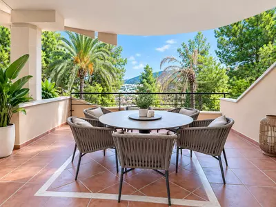 Middle Floor Apartment in Nueva Andalucía
