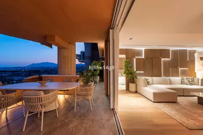 Middle Floor Apartment in Nueva Andalucía