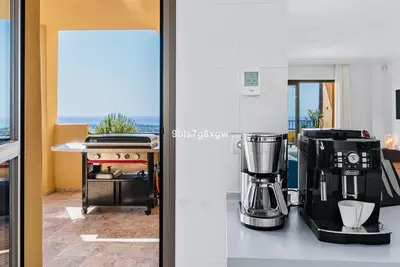 Middle Floor Apartment in Benahavís