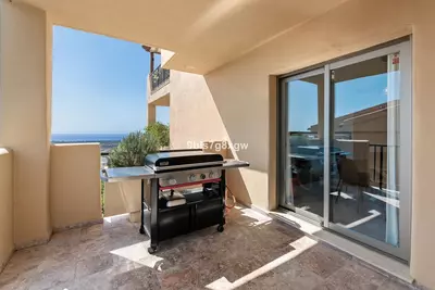 Middle Floor Apartment in Benahavís