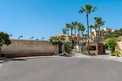 Middle Floor Apartment in Benahavís