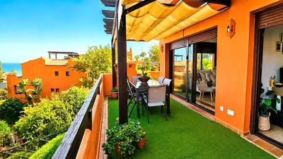 Middle Floor Apartment in Estepona