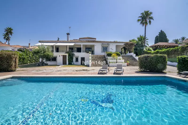 Detached Villa in San Pedro de Alcántara