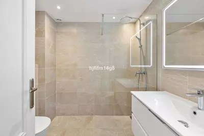Middle Floor Apartment in Nueva Andalucía
