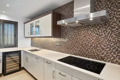 Middle Floor Apartment in Nueva Andalucía