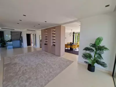 Detached Villa in Nueva Andalucía