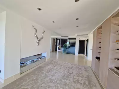 Detached Villa in Nueva Andalucía