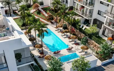 Middle Floor Apartment in Estepona