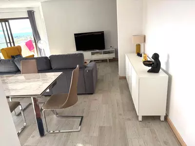 Middle Floor Apartment in Estepona