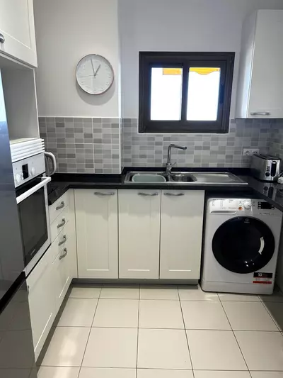 Middle Floor Apartment in Estepona