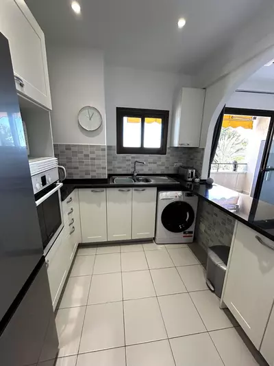 Middle Floor Apartment in Estepona