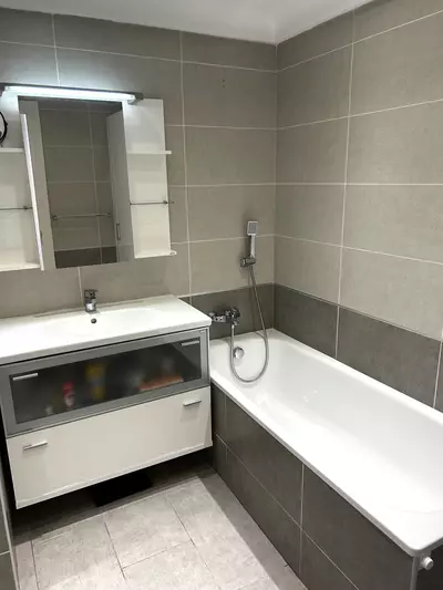 Middle Floor Apartment in Estepona