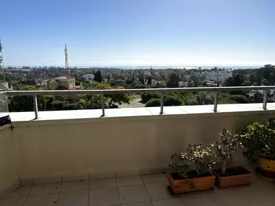 Middle Floor Apartment in Estepona