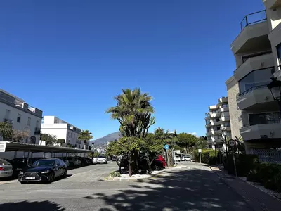 Middle Floor Apartment in Estepona