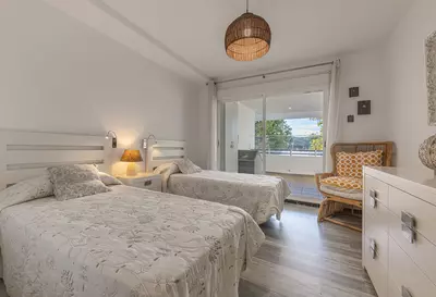 Middle Floor Apartment in Puerto Banús