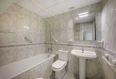 Middle Floor Apartment in Puerto Banús