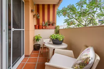 Middle Floor Apartment in Estepona