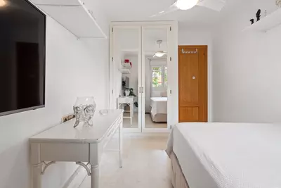 Middle Floor Apartment in Estepona