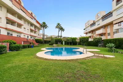 Middle Floor Apartment in Estepona