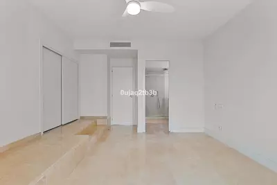Middle Floor Apartment in Marbella