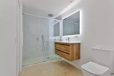 Middle Floor Apartment in Marbella