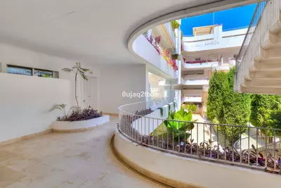 Middle Floor Apartment in Marbella