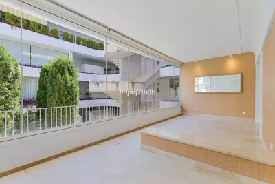 Middle Floor Apartment in Marbella