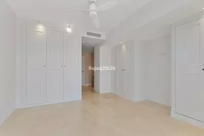 Middle Floor Apartment in Marbella