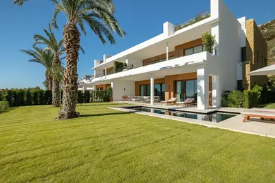 Ground Floor Apartment in Casares