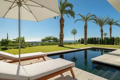 Ground Floor Apartment in Casares