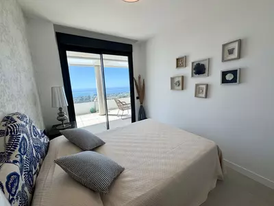 Middle Floor Apartment in Marbella