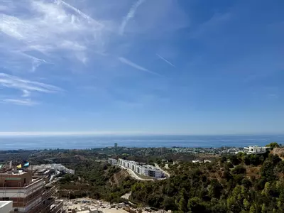 Middle Floor Apartment in Marbella