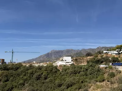 Middle Floor Apartment in Marbella