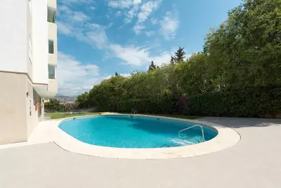 Middle Floor Apartment in Nueva Andalucía